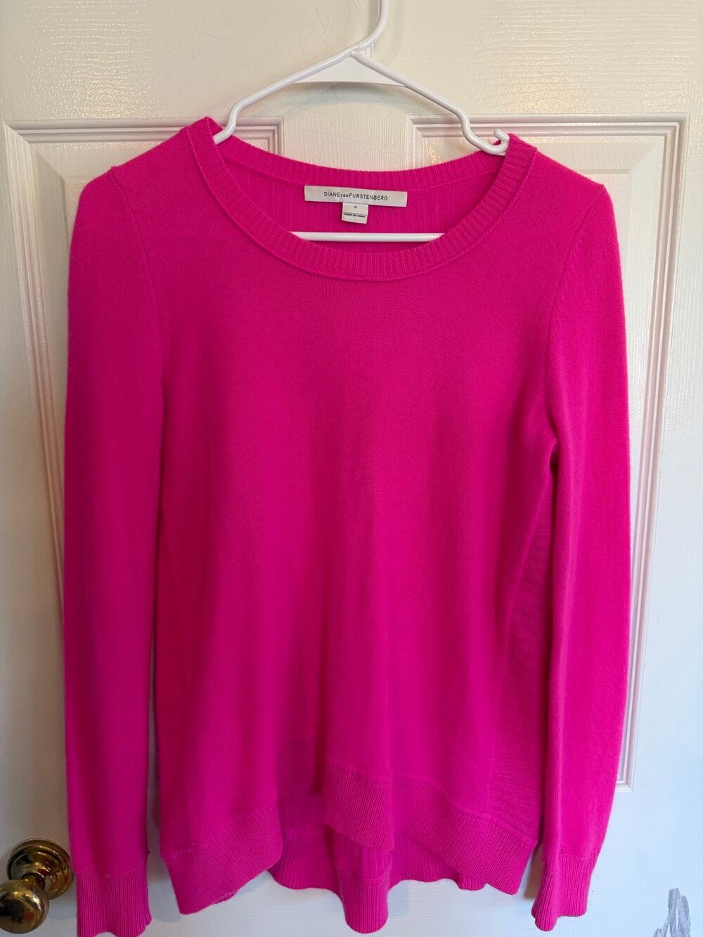 Diane Von Furstenberg 100% Cashmere Hot Pink Sweater Size S